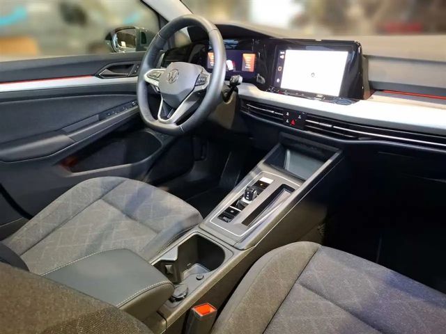 Volkswagen Golf 1.5 eTSI DSG Life