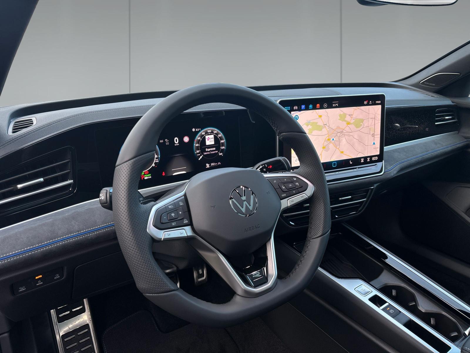Volkswagen Passat R-Line Variant eHybrid