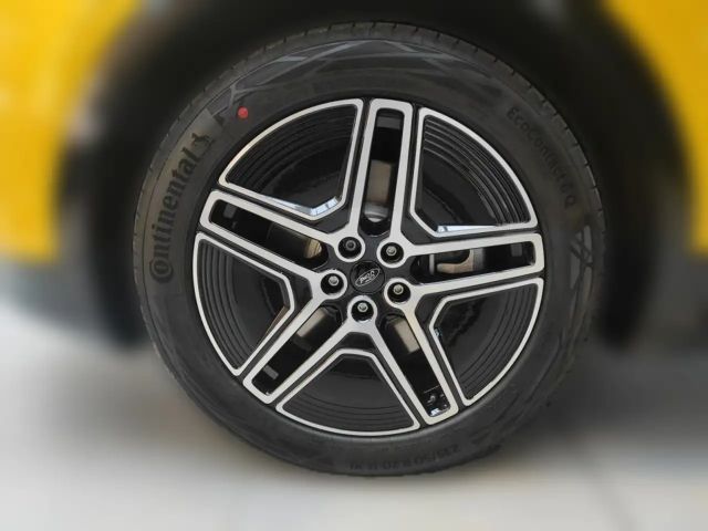 Ford Capri Premium RWD