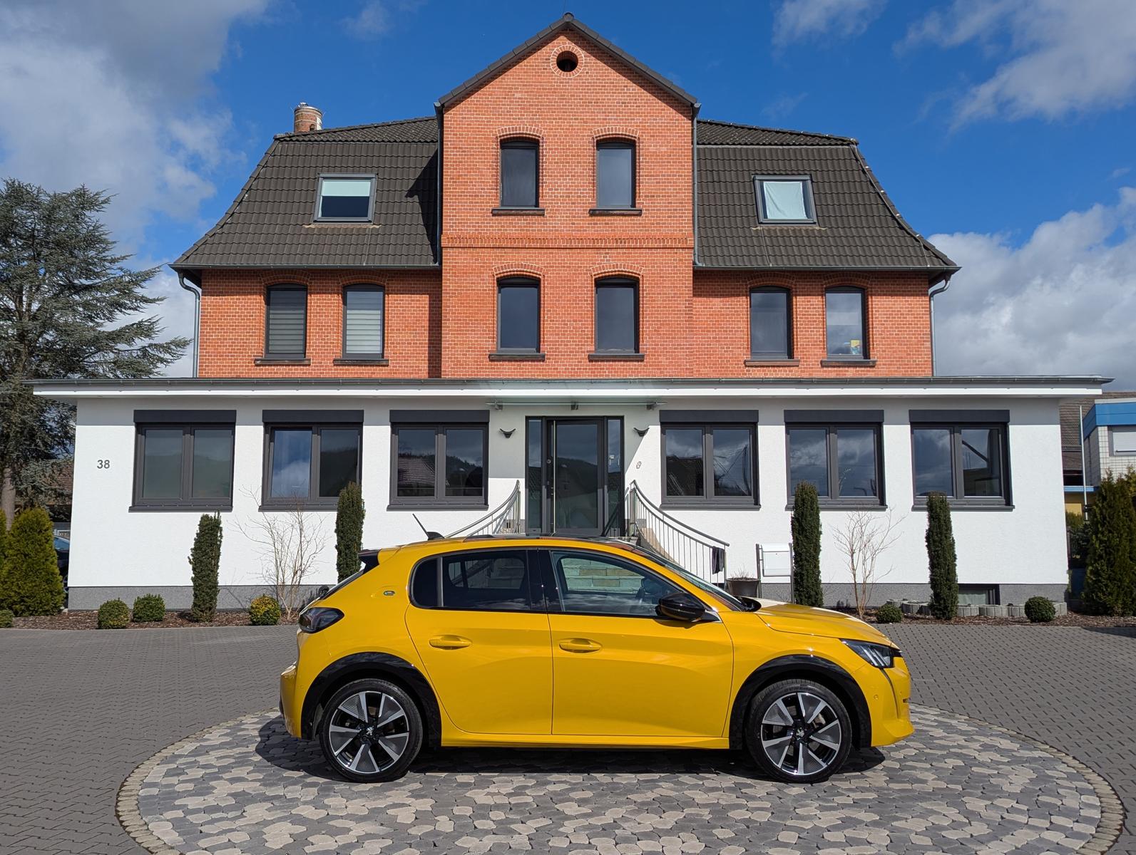 Peugeot E-208 GT-Line