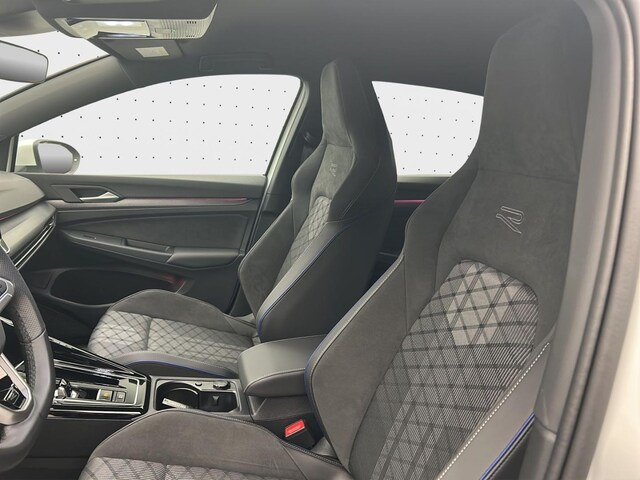 Volkswagen Golf 1.5 eTSI DSG R-Line