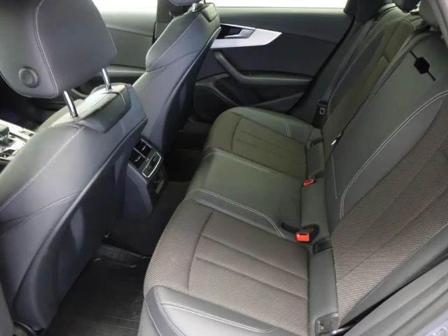 Audi A4 40 TDI Avant Quattro S-Line S-Tronic