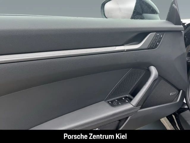 Porsche 992 Carrera Coupé