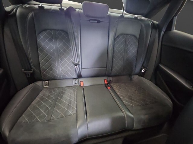 Audi A4 40 TFSI S-Tronic Sedan