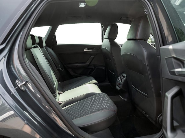 Seat Leon 1.5 eTSI FR-lijn Sportstourer