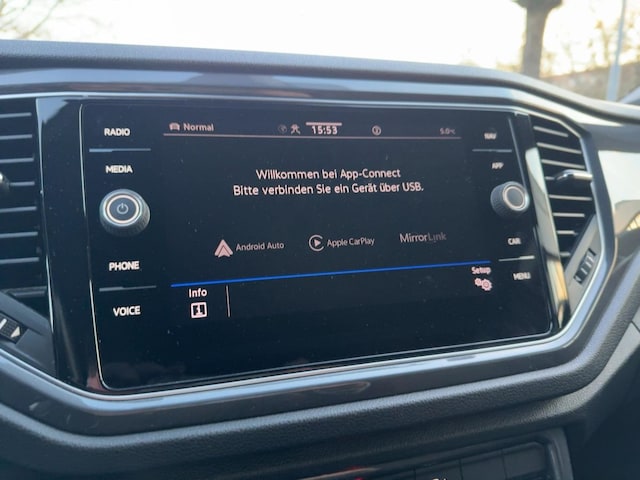 Volkswagen T-Roc 1.5 TSI DSG Sport