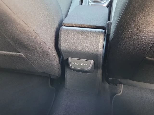 Volkswagen Polo 1.0 TSI IQ.Drive Style