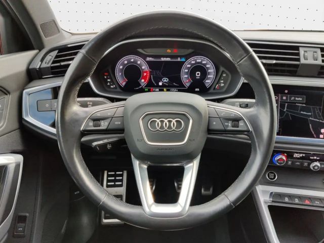 Audi Q3 35 TFSI S-Line