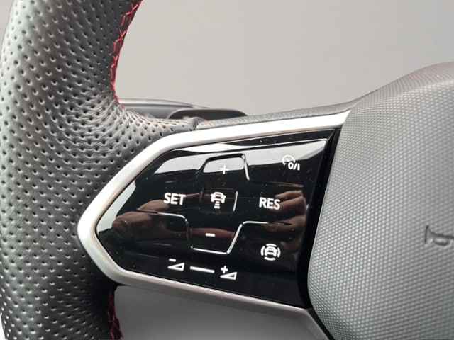 Volkswagen Golf 2.0 TSI DSG Golf VIII Style