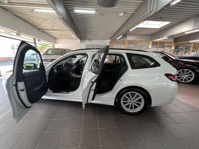 BMW 318 318d Touring