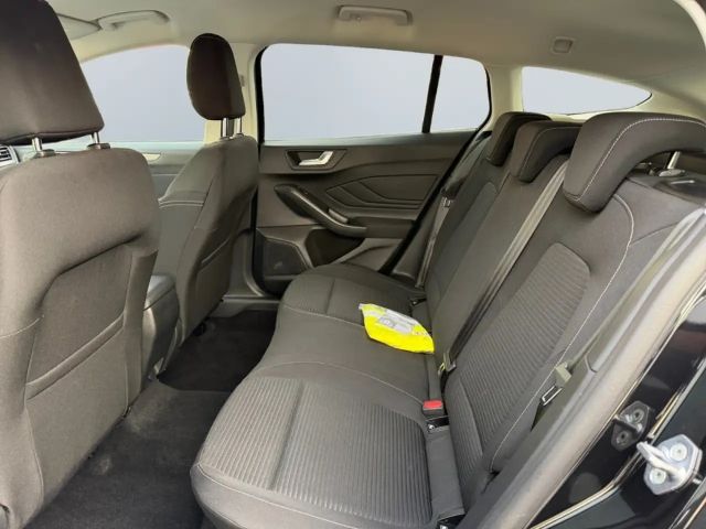 Ford Focus EcoBoost Titanium Wagon