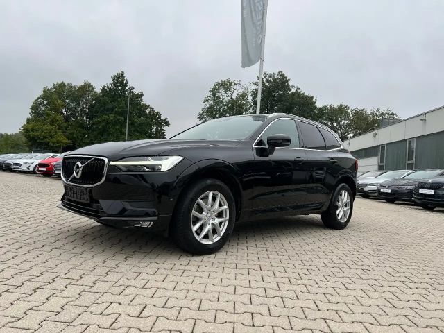 Volvo XC60 Momentum