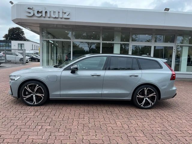 Volvo V60 AWD Dark Hybrid Plus T6