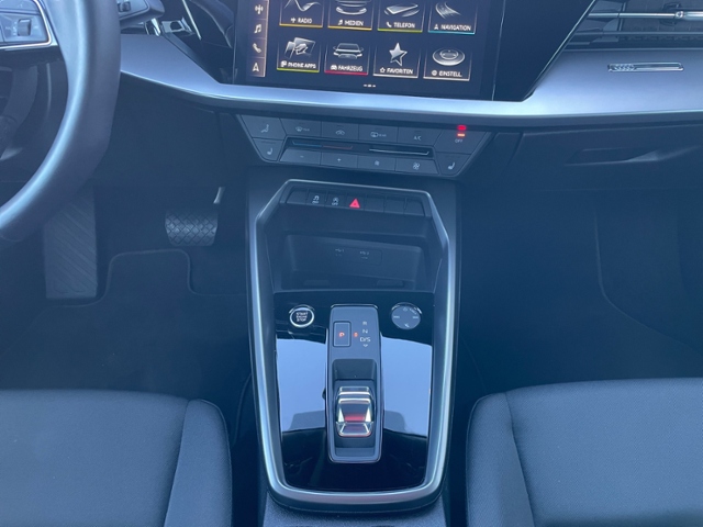 Audi A3 35 TFSI S-Line S-Tronic Sportback