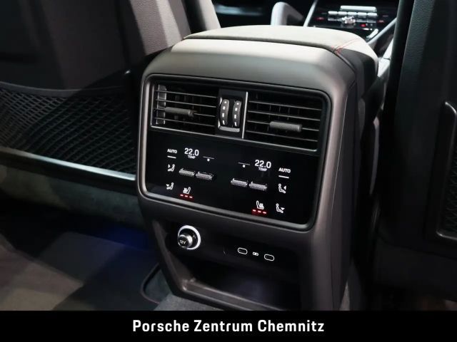 Porsche Cayenne 4 Coupé GTS