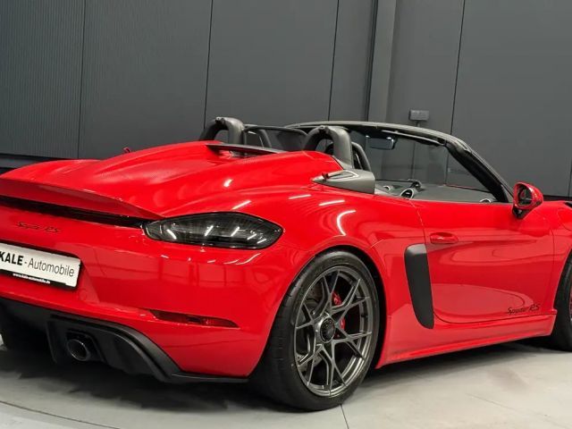 Porsche Cayman 718 RS