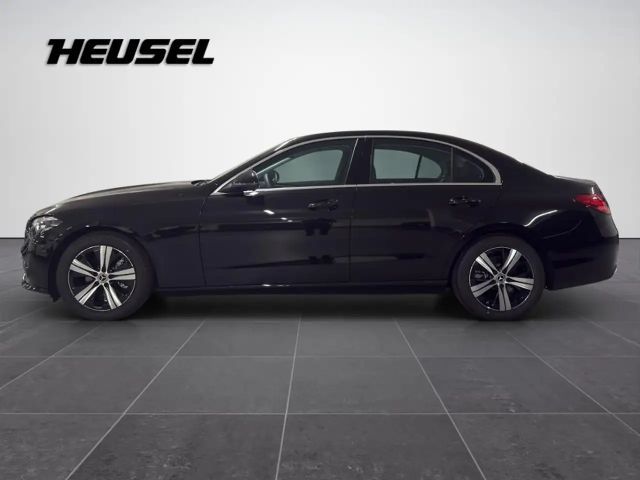 Mercedes-Benz C 180 AVANTGARDE Sedan