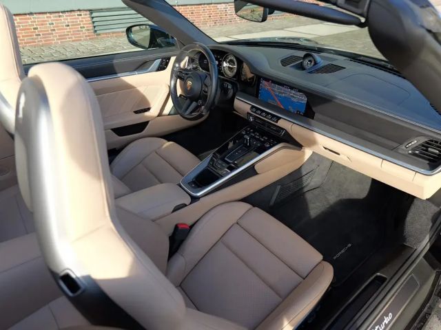 Porsche 992 Cabrio Turbo