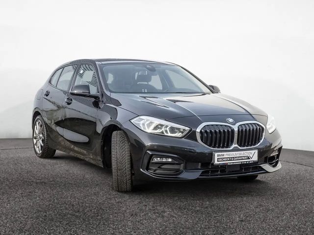 BMW 120 120i Sedan Sport Line