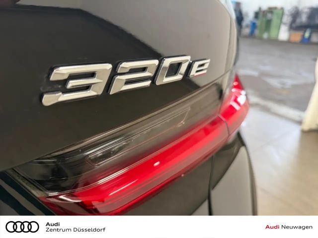 BMW 320 320e Advantage pakket Sedan