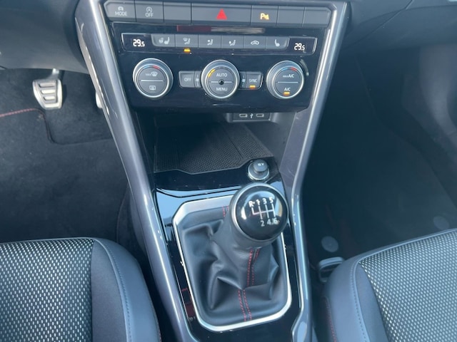 Volkswagen T-Roc 1.5 TSI Sport