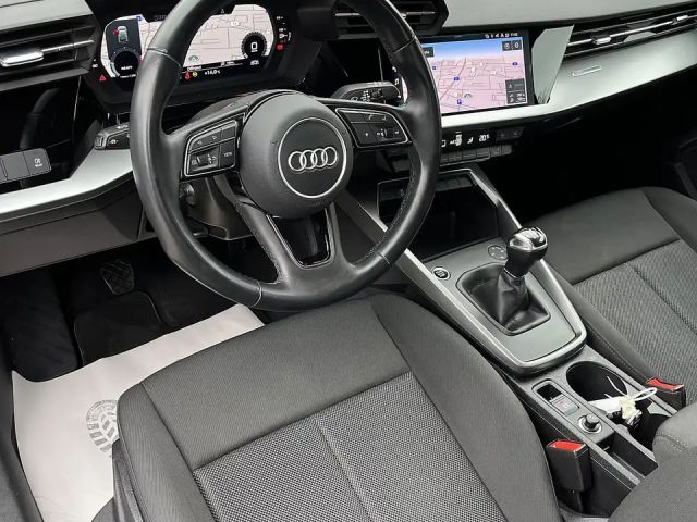 Audi A3 30 TDI Sedan