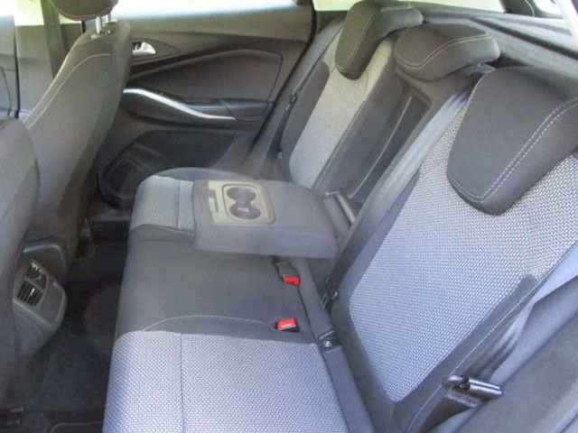 Opel Grandland X 1.2 Turbo business+