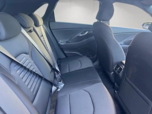 Hyundai i30 Advantage Hybrid