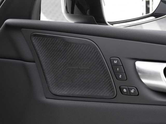 Volvo XC60 AWD Dark Recharge Ultimate