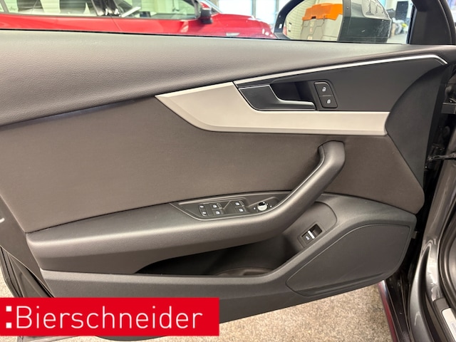 Audi A4 40 TDI Quattro S-Line S-Tronic Sedan