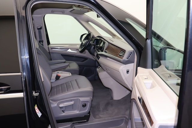 Volkswagen Multivan 2.0 TDI DSG Style T7