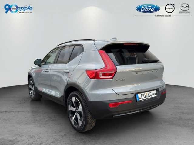 Volvo XC40 Dark Plus