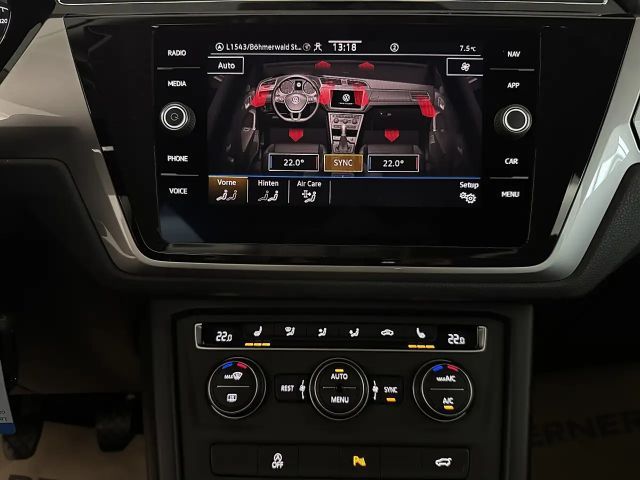 Volkswagen Touran 2,0 TDI *NAVI*ACC*PANO*Sitzheizung*PDC vo/hi*