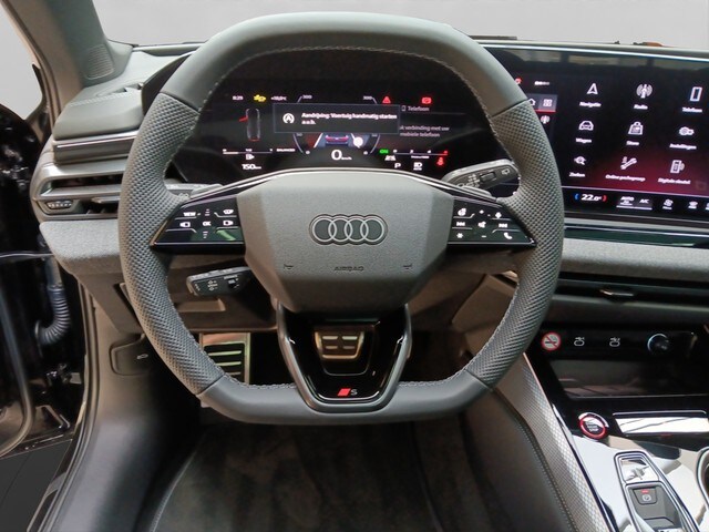 Audi A6 Avant Quattro S-Tronic