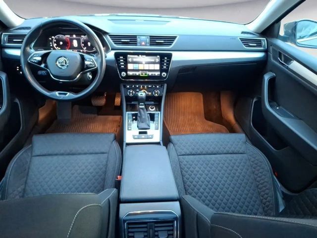 Skoda Superb 2.0 TDI Ambition Combi