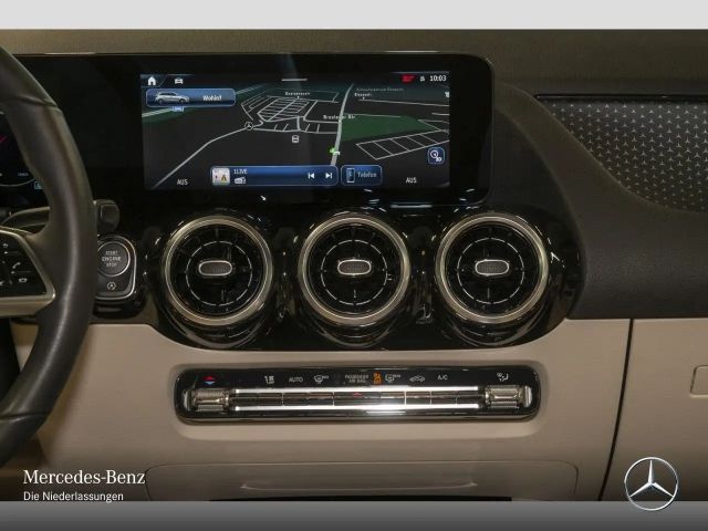 Mercedes-Benz B 220 4MATIC Progressive Sedan