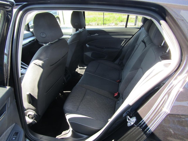 Volkswagen Golf 1.5 TSI DSG IQ.Drive Move