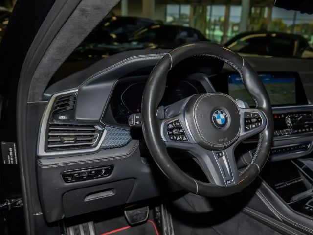 BMW X6 Coupé M50i