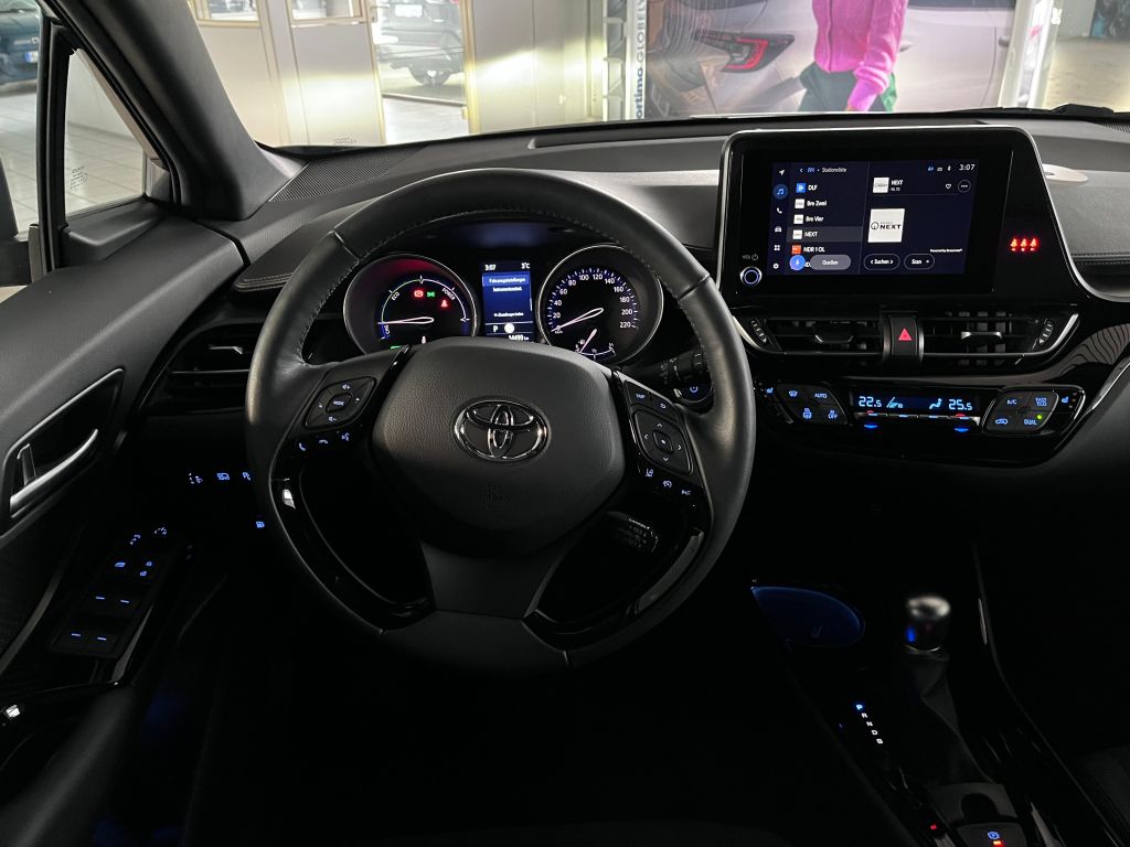 Toyota C-HR 5-deurs Bi-Tone Team D