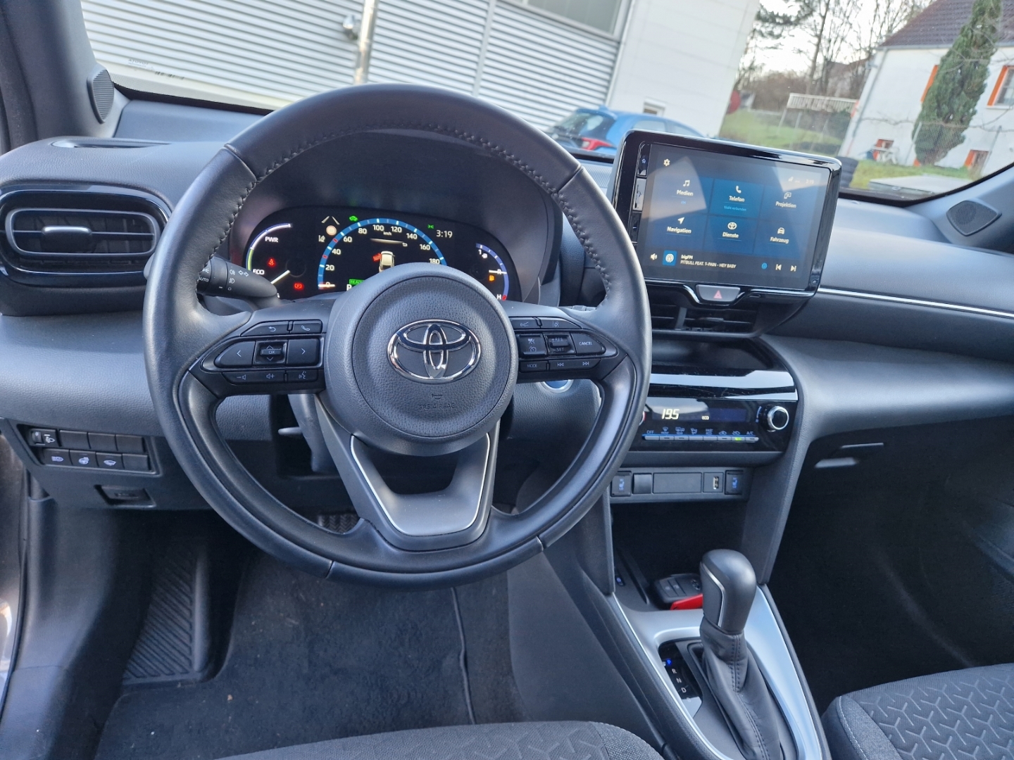 Toyota Yaris Cross 5-deurs Team D