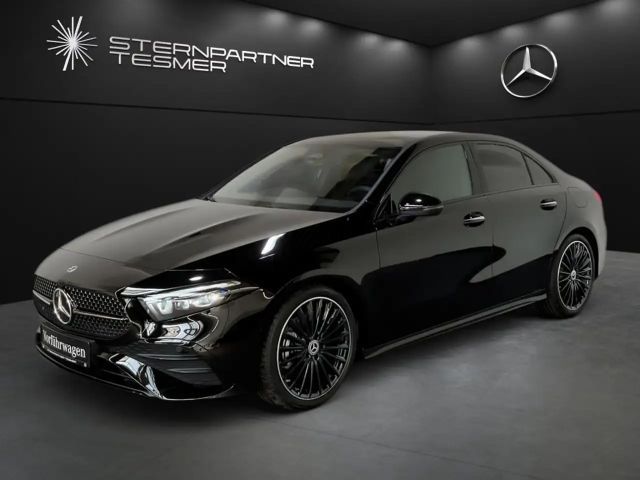 Mercedes-Benz A 200 A 200 d AMG Line