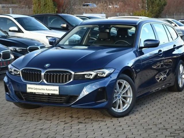 BMW 320 320e xDrive
