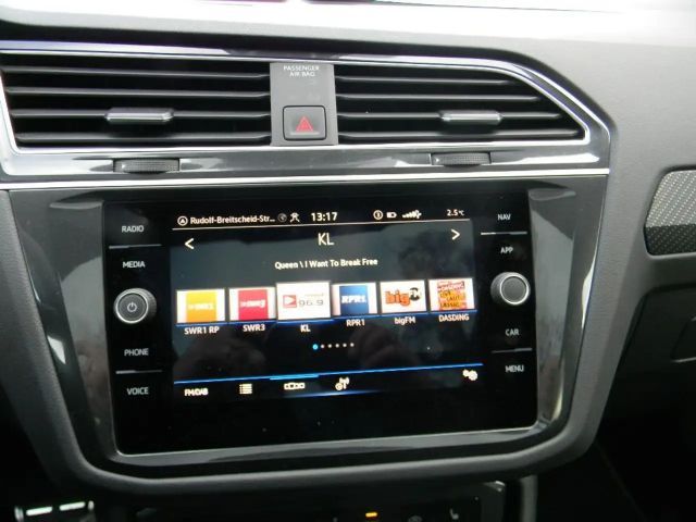 Volkswagen Tiguan DSG R-Line Style