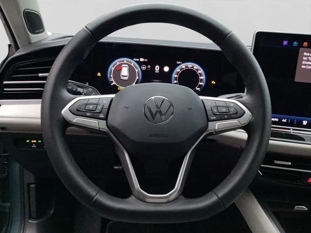 Volkswagen Passat 1.5 eTSI Business Variant