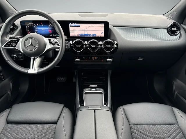 Mercedes-Benz GLA 200 PTS Cam Navi Wide LED SHZ EASY-PACK