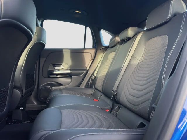 Mercedes-Benz GLA 220 4MATIC GLA 220 d