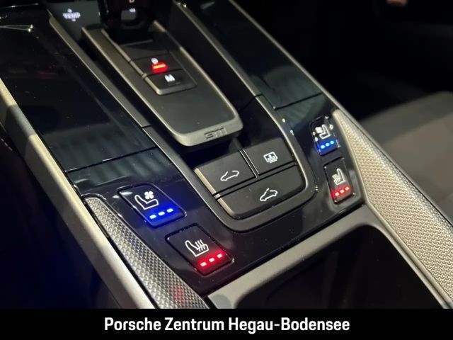 Porsche 992 Carrera Coupé