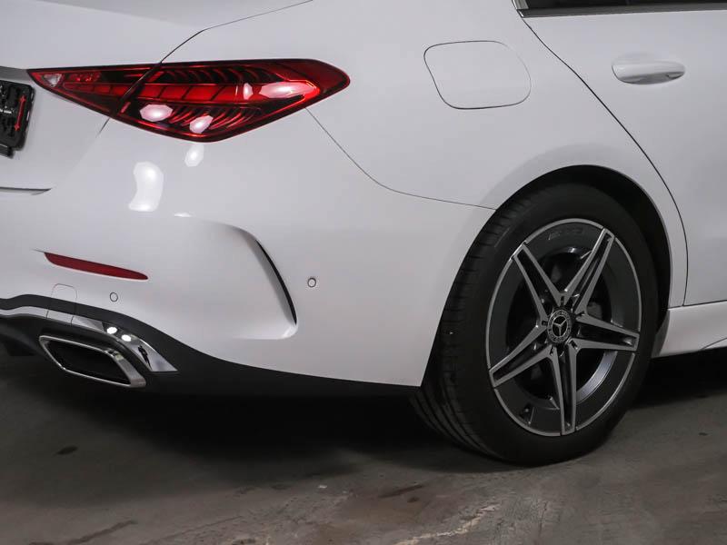 Mercedes-Benz C 200 AMG Line Sedan