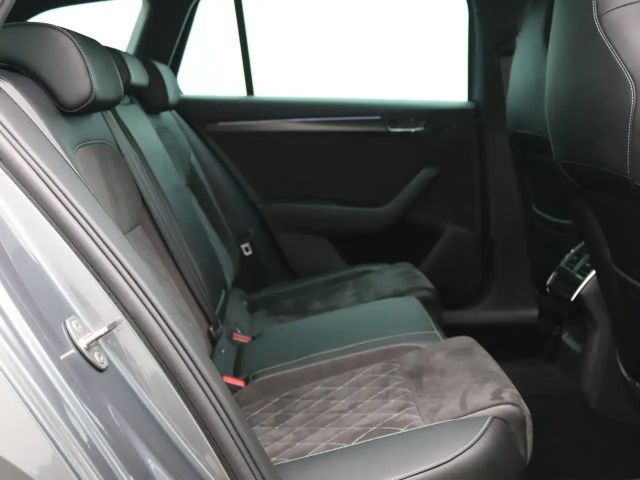 Skoda Superb 2.0 TDI Combi Sportline