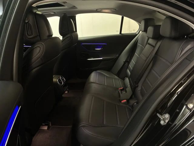 Mercedes-Benz C 220 C 220 d Sedan